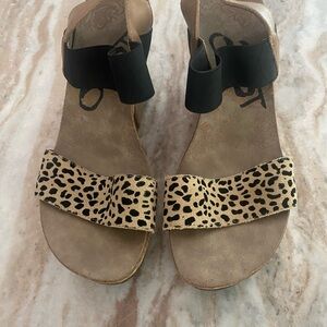 OTBT Leopard Print Women's Sandals with Black Strap